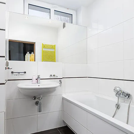 Apartment Rentplanet - Kopcinskiego *